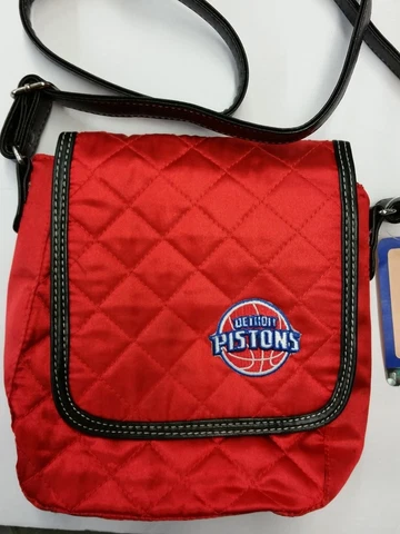 NBA Detroit Pistons Quilted Crossbody Purse, NEW Cover