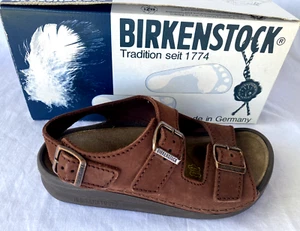BIRKENSTCK..NUBUCH REDWOOD..NEBRASKA..CUERO..SANDALIAS..MUJER US 6 - Imagen 1 de 6