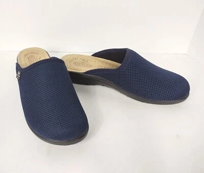 Sandalias para mujer de malla Fly Flot azul marino talla 40/ EE. UU. 9 - anti golpes, sin cordones, cuero Foto 1 de 4