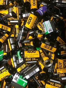 50x 35mm empty Film Canisters 100/200/400/800 ISO for reloading B/W or Colour - Picture 1 of 1