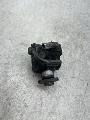 BOMBA DIRECCIÓN ASISTIDA AUDI A4 A6 2.0 DIÉSEL 2010 4F0145156C Foto 1 de 4