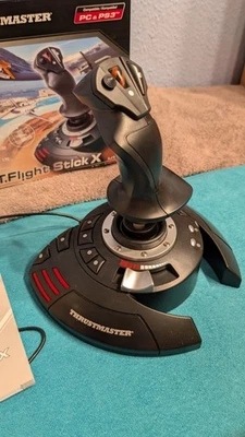 Thrustmaster T.Flight Stick X USB - Bild 1 von 4