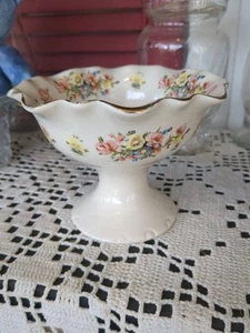 Composta vintage bordo floreale con motivo floreale in ceramica dorata - Foto 1 di 6