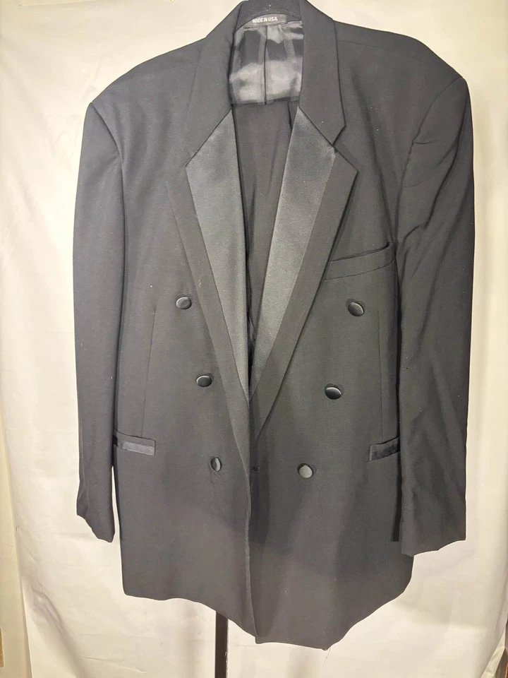 Chaqueta de esmoquin negra de doble botonadura para hombre, solapa de pico Foto 1 de 1