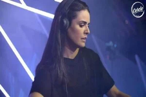 ANNA Live Funky Techno Audio & Video DJ-Sets 128GB USB SPECIAL (2014 - 2025) - Imagen 1 de 10