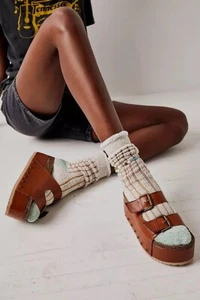 NEW FREE PEOPLE INTENTIONALLY BLANK Sz 37 RULE BREAKER FLATFORM SANDALS - Picture 1 of 3