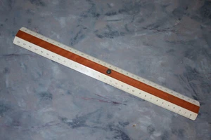 Znalezione na strychu Artykuły szkolne Podręczniki szkolne Matematyka Linijka rysunkowa Materiały do nauki - Zdjęcie 1 z 2