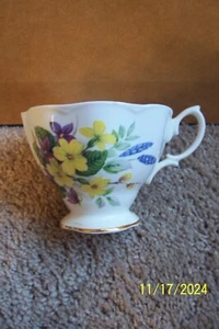 Royal Albert Decorative Teacup ONLY - Picture 1 of 3