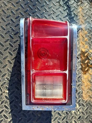 Luz trasera izquierda Amc Hornet 1974-77 Foto 1 de 3