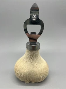 Abrebotellas Australian Red Kangaroo Scrotum Cervecería Hombre Cueva Bar Coleccionable - Imagen 1 de 9