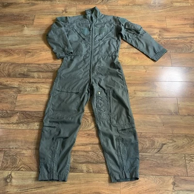 De colección. Mono Flyers Para Hombres 38S Verde Salvia Resistente al Fuego 27/P Traje de Vuelo Aramida Foto 1 de 4