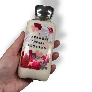 Bath & Body Works Japanese Cherry Blossom Body Lotion Shea & Vitamin E 8 oz New - Picture 1 of 3