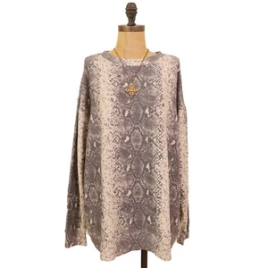 Wildfox Force Of Nature Python Tunic Sweatshirt Size S Snake Gray Top NWT B74 - Picture 1 of 5