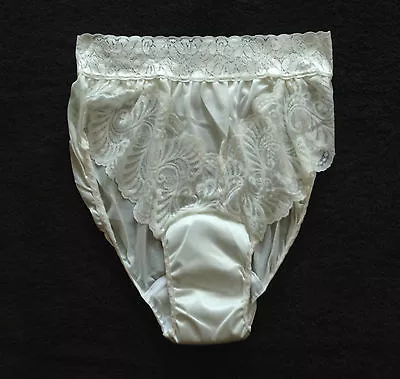 WEAREVER Lace Embroidery Full-Cut Ivory Sanitary Brief Size Large - Image 1 of 2