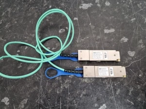 Osioptics QSFP-H40G-AOC1M  40GB Base  Active Fiber Optic Network Cable 1M - Afbeelding 1 van 2