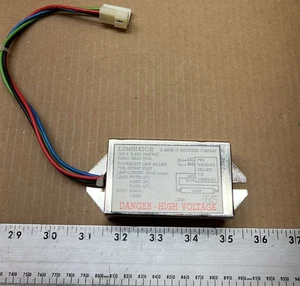 Luminator Fluorescent Lamp Ballast, 26.4VDC, 1.52ADC, P/N 108454-001 - Picture 1 of 7