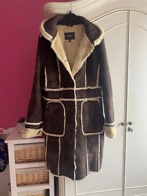 luxury brown fur coat. Size 8 best. (shown on size 6) Heavy & great quality - Image 1 of 4