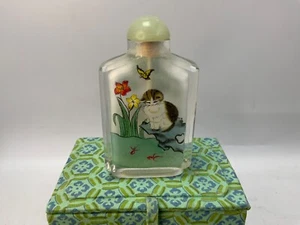 Botella de tabaco asiática de vidrio pintado al revés gatos gatitos peces koi mariposa con caja - Imagen 1 de 8