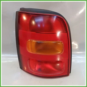 Fanale Fanalino Posteriore Sinistro SX HELLA NISSAN MICRA K11E 265556F600 Usato - Imagen 1 de 5