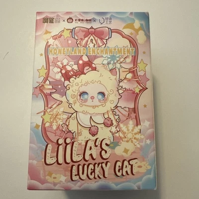Новый плюшевый кулон Lila's Lucky Cat Honeyland Enchantment - мяуканье для снега  - Изображение 1 из 4