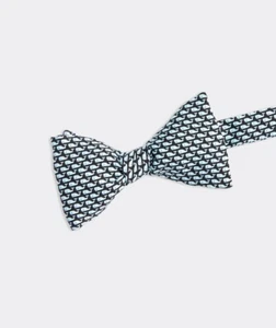 Vineyard Vines Bow Tie 100% Silk Navy White Micro Whale Prom Wedding - Picture 1 of 9