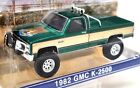 Greenlight 1/64 - GMC K-2500 The Fall Guy Stuntman TV Show Diecast Chase Car