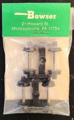 BOWSER #2985, HO, 70 TON AAR BETTENDORF ALL METAL SPRUNG FREIGHT TRUCKS, NOS - Image 1 of 2