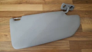 VOLVO S60 D5 MANUAL DRIVERS SIDE SUNVISOR IN GREY - Picture 1 of 2