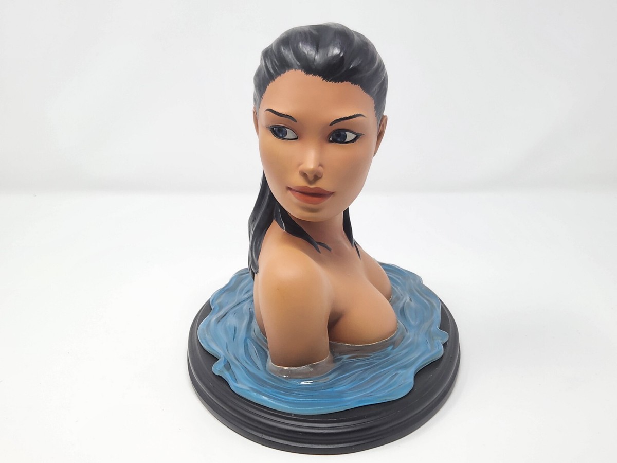 FATHOM ASPEN MATTHEWS 限定品 クリアスタチュー