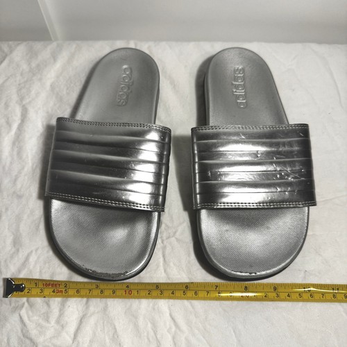 Sandali Adidas Slides argento metallizzato tempo libero comodi slide donna 6