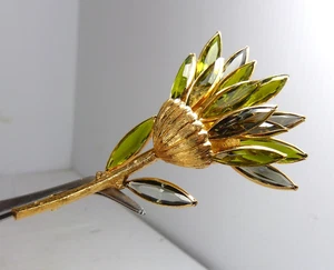Vintage Coro Craft Large Green Exotic Floral Brooch Pin Estate Find ! - Picture 1 of 16
