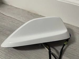 Módulo de antena de aleta de tiburón y cable CHRYSLER PACIFICA TECHO EXTERIOR 2017 🙂 - Imagen 1 de 5