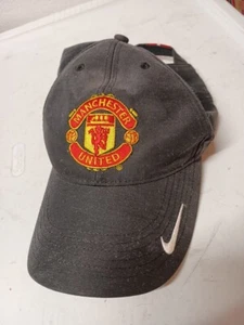 Gorra Nike Manchester United para niños talla 1 negra ligera correa trasera ajustable - Imagen 1 de 5