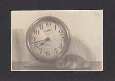 MOUSE CAUGHT SNEAKING PAST OLD ALARM CLOCK OLD/VINTAGE PHOTO SNAPSHOT- C756
