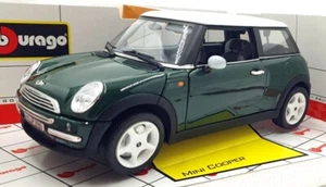 BURAGO 1/18 Scale Diecast 33796 - Mini Cooper - Green With White Roof - Picture 1 of 5