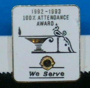 LIONS CLUB *** 1992 - 1993 *** 100% Anwesenheit *** Anstecknadel - Bild 1 von 2