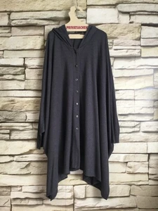 cocon.commerz PRIVATSACHEN UMGEZÄHLT Poncho aus WOLLSWEAT in grau Onesize - Bild 1 von 8