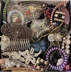 HAIR bits + bobs, x 80 accessories, clips, hair bands, toggles, free delivery. - Picture 1 of 7