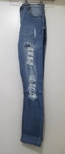 NUEVO Pantalones de mezclilla PrettyLittleThing lavado ligero rasgados pierna recta - 8 - Imagen 1 de 4