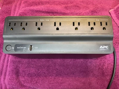 APC UPS Battery Back-Up 600 And Surge Protector 7 Outlets, 1 USB •NO BATTERY• - Image 1 of 4