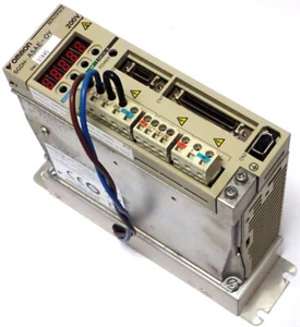 OMRON SGDH-A5AE-OY SERVOPACK SIGMA-II IN 1PH 200-230Vac OUT 3PH 0-230Vac 0-300Hz - Picture 1 of 8