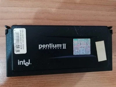 CPU Intel Processore Pentium 2 II 300MHZ WITH MMX SLOT1 WI80523PX300512PE SL2VY - Immagine 1 di 3