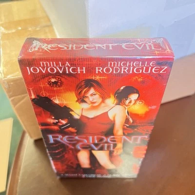 Resident Evil 2002 VHS Milla Jovovich Brand New Sealed 🔥✅💎 Foto 1 de 4