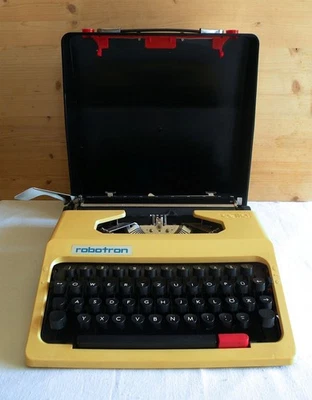 Reiseschreibmaschine CELLA ROBOTRON S1004 + zusätzlich Farbband Vintage Rarität - Bild 1 von 4