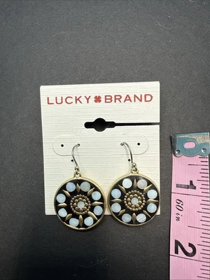 Lindos brincos novos em folha da marca Luck Never Worn - Imagem 1 de 2