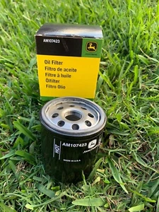 GENUINE JOHN DEERE OIL FILTER AM107423 - Picture 1 of 2