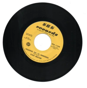 STAN BEAVER 45 RPM Record "WHEN YOU'VE LOST AT LOVE" / "HOLDING ON TO MEMORIES". - Bild 1 von 2