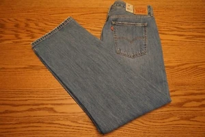 NWT WOMEN'S LEVI JEANS Multiple Sizes Low Pro Straight Leg Mid Rise $79.50 - Picture 1 of 2
