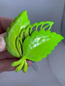 Leaves Green Vintage Metal Brooch Pin M-3118 - Picture 1 of 3