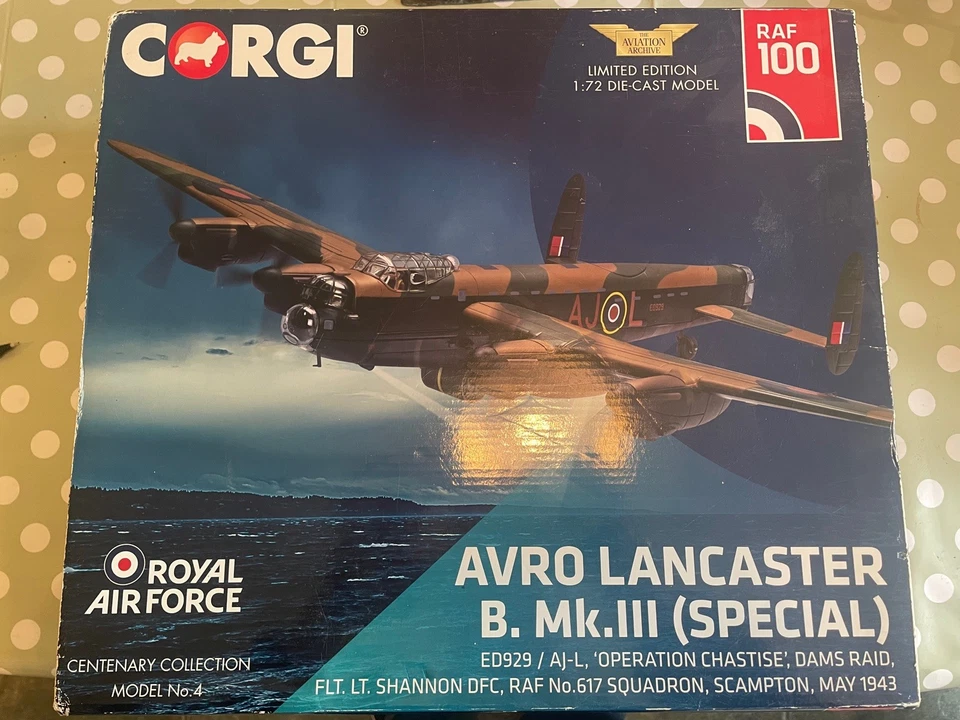 Corgi Aviation AA32625 Lancaster B.mk.111 Special Dambusters 617 SQN RAF - Image 1 of 4